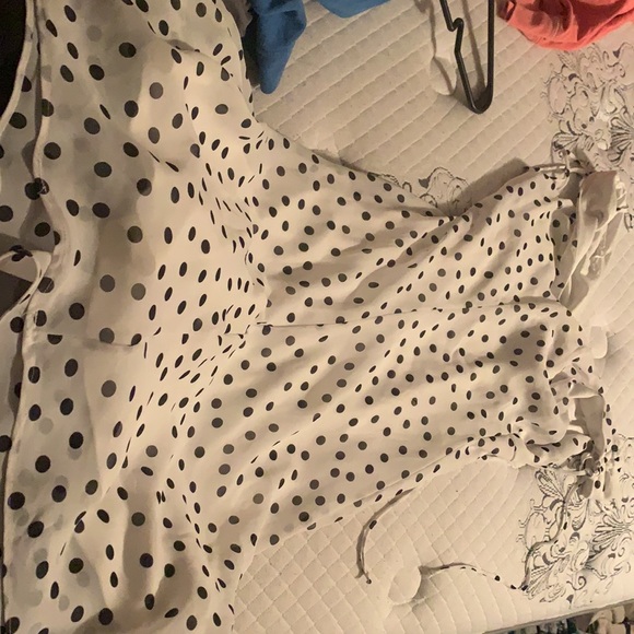 Never wore it and it’s just sitting in my closet - Picture 2 of 2